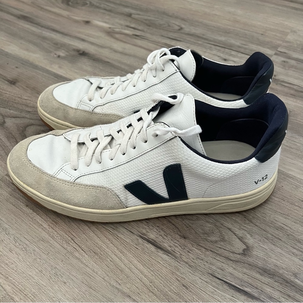 Veja Men’s V-12 navy mesh sneaker 45